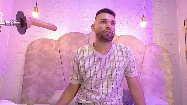 onlymen2025 online show from October 17, 7:49 pm