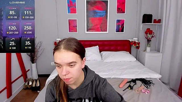 Snapshot of KamilaPeach chatting on October 8, 10:46 am KamilaPeach online show from October 8, 10:46 am