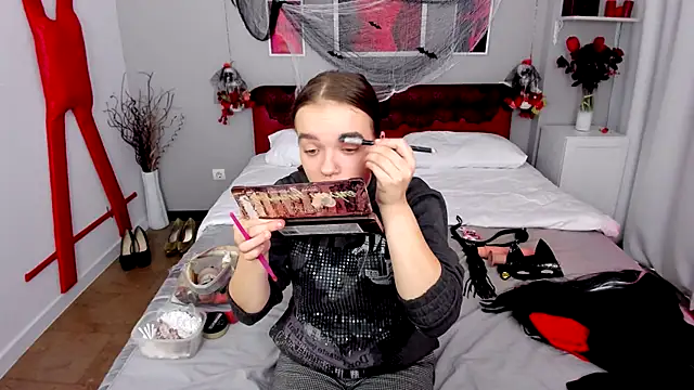 Snapshot of KamilaPeach chatting on October 29, 7:54 am KamilaPeach online show from October 29, 7:54 am