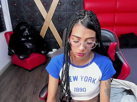 Snapshot of KarlaSlutSkinny__ chatting on May 15, 8:27 pm KarlaSlutSkinny online show from May 15, 8:27 pm