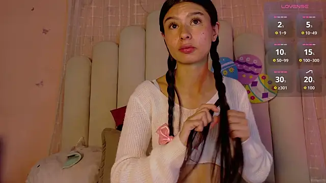 Snapshot of SweetRenata_ chatting on June 26, 11:58 am SweetRenata online show from June 26, 11:58 am