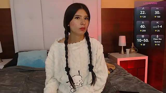 Snapshot of SweetRenata_ chatting on June 29, 12:38 pm SweetRenata online show from June 29, 12:38 pm