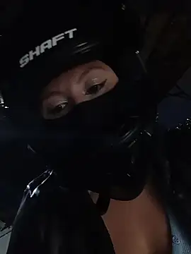 Scarlet Aura online show from November 5, 11:05 pm