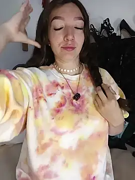 Lucy colee online show from March 18, 4:43 pm