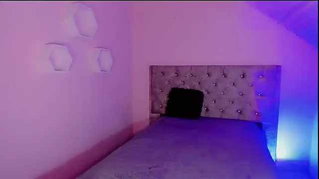 babysomeer online show from November 24, 5:12 pm