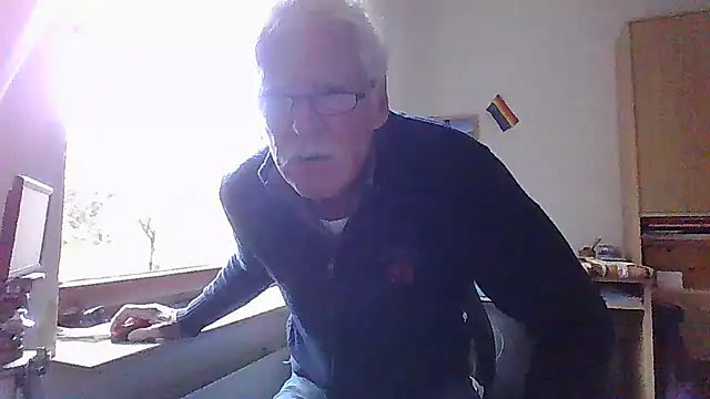 super-snoopy online show from November 2, 9:00 am