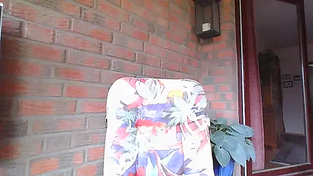 Snapshot of super-snoopy chatting on May 19, 12:11 pm super-snoopy online show from May 19, 12:11 pm