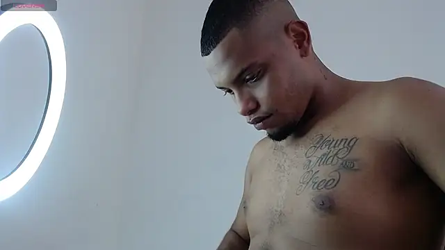 Snapshot of drako_monster chatting on October 22, 6:29 pm drako monster online show from October 22, 6:29 pm