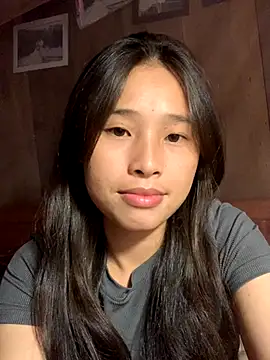 Han-han123 online show from November 15, 12:45 pm