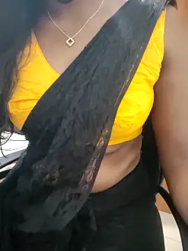 Snapshot of Tamilmallu-duskygirl03 chatting on April 28, 5:01 am Tamilmallu-duskygirl03 online show from April 28, 5:01 am