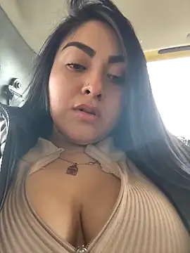 Victoria Jonhss online show from October 30, 8:42 pm