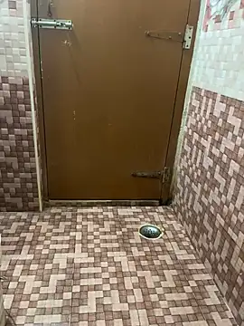 Snapshot of Telugu_dirty_talk_couple chatting on December 18, 1:44 am Telugu dirty talk couple online show from December 18, 1:44 am