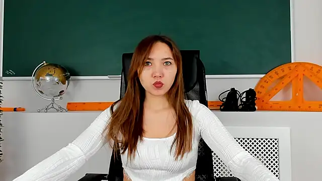 AnnaJonson online show from November 12, 3:07 am