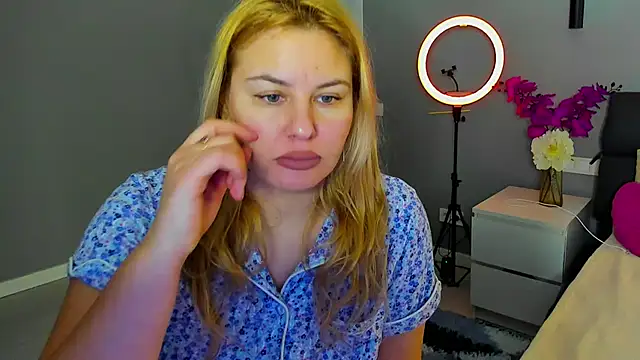 Passion-Blondy online show from January 18, 9:29 pm