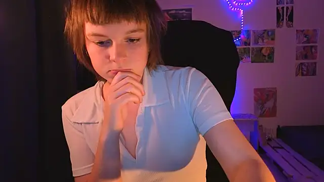 Snapshot of liquid0fluid0 chatting on October 14, 7:25 pm liquid0fluid0 online show from October 14, 7:25 pm