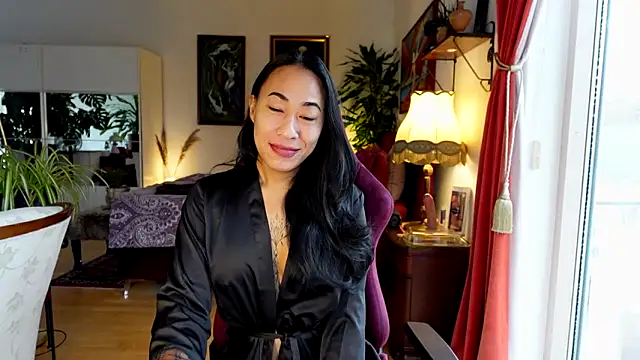 Snapshot of bianca_bellamy chatting on November 9, 9:18 am bianca bellamy online show from November 9, 9:18 am