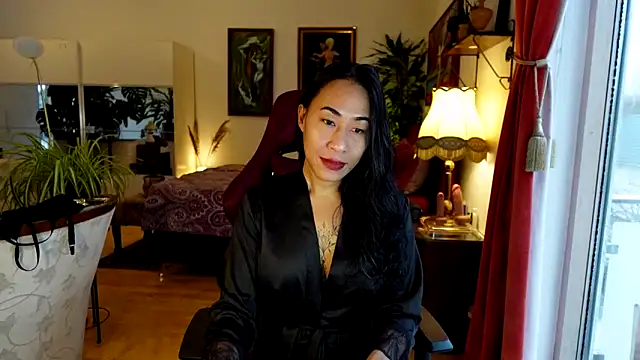 Snapshot of bianca_bellamy chatting on November 19, 7:41 am bianca bellamy online show from November 19, 7:41 am