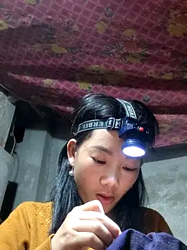 gio-thu online show from February 18, 9:00 pm