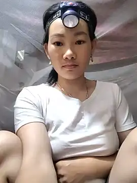 Snapshot of gio-thu chatting on June 20, 2:47 am gio-thu online show from June 20, 2:47 am