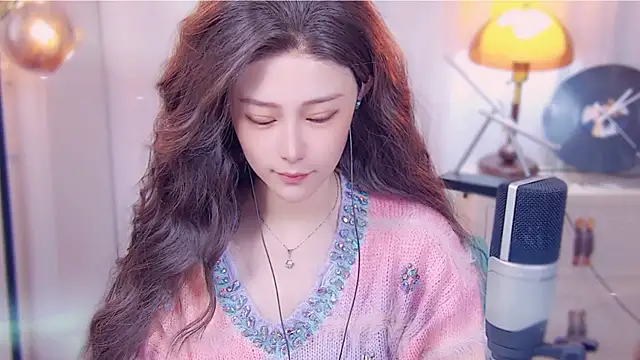 Snapshot of cherry-fa chatting on October 14, 3:18 am cherry-fa online show from October 14, 3:18 am