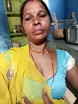 Snapshot of Rt_shreya chatting on October 10, 2:32 am Rt shreya online show from October 10, 2:32 am