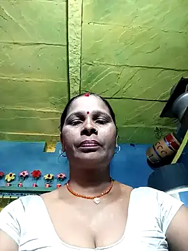 Snapshot of Rt_shreya chatting on October 12, 5:28 am Rt shreya online show from October 12, 5:28 am