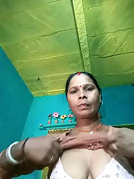 Snapshot of Rt_shreya chatting on November 6, 4:02 am Rt shreya online show from November 6, 4:02 am