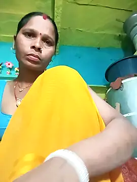 Snapshot of Rt_shreya chatting on November 13, 9:30 am Rt shreya online show from November 13, 9:30 am