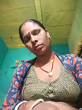 Snapshot of Rt_shreya chatting on December 1, 7:35 am Rt shreya online show from December 1, 7:35 am