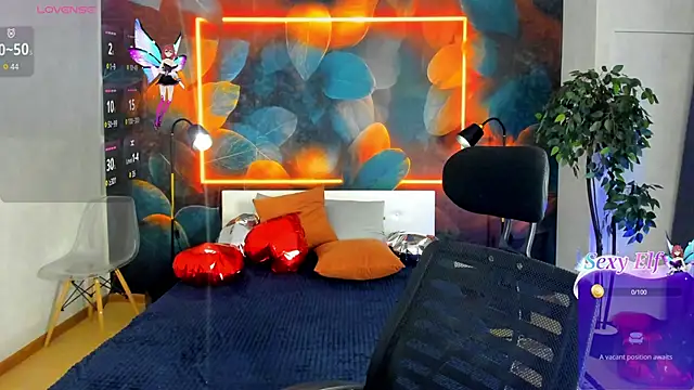 scent  of woman online show from April 1, 1:39 am