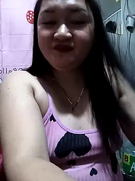 Snapshot of sweetannie13 chatting on February 25, 7:12 pm sweetannie13 online show from February 25, 7:12 pm