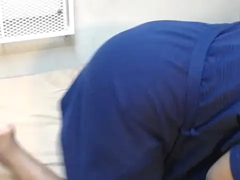 Snapshot of SEXYMUMU chatting on October 21, 8:59 am SEXYMUMU online show from October 21, 8:59 am