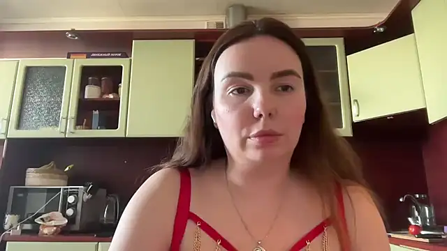 Snapshot of Sovienne chatting on June 10, 12:59 pm Sovienne online show from June 10, 12:59 pm