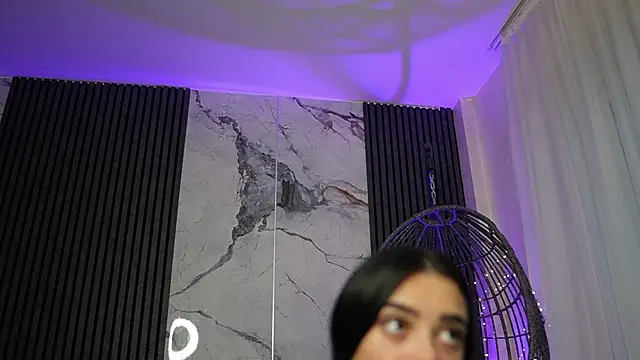 Snapshot of RachelRavee chatting on November 28, 5:32 am RachelRavee online show from November 28, 5:32 am