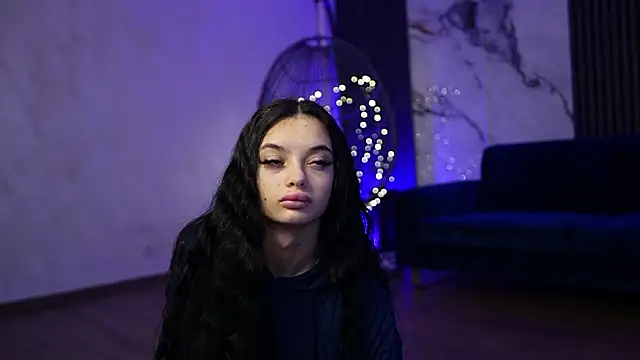 RachelRavee online show from February 9, 5:22 am