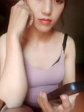 Snapshot of evenla chatting on October 9, 5:05 am evenla online show from October 9, 5:05 am