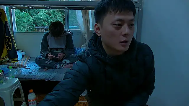 Snapshot of KK-cuteboy chatting on December 15, 8:40 am KK-cuteboy online show from December 15, 8:40 am