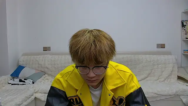 Snapshot of KK-cuteboy chatting on February 20, 10:49 am KK-cuteboy online show from February 20, 10:49 am