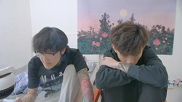 KK-cuteboy online show from June 2, 12:51 pm