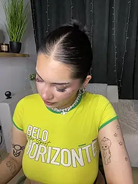 LoraShines online show from July 22, 5:38 pm
