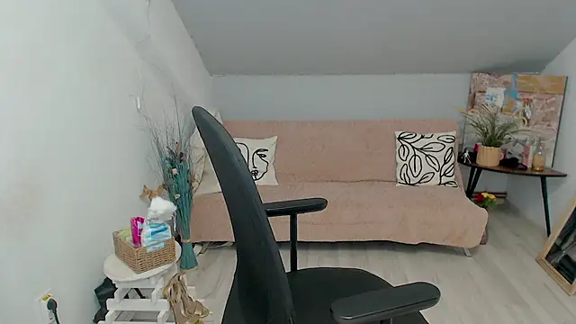 BettyJamess online show from October 27, 8:02 pm