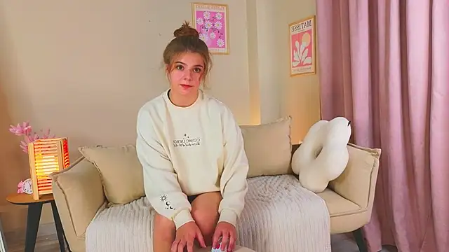 AmoreDallaFiga  online show from October 14, 3:24 pm