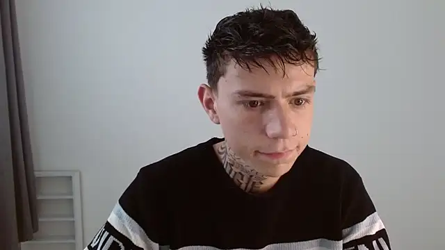 Snapshot of hot_teo_ chatting on November 29, 12:08 pm hot teo online show from November 29, 12:08 pm