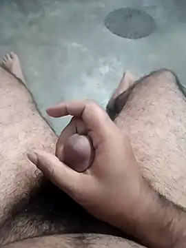 TrainedBend28 online show from November 20, 8:41 pm