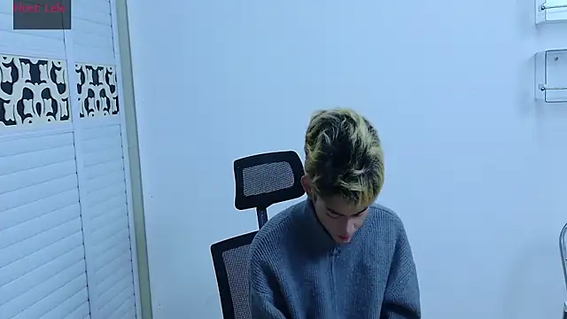 sexyboy-lele online show from October 19, 12:28 pm