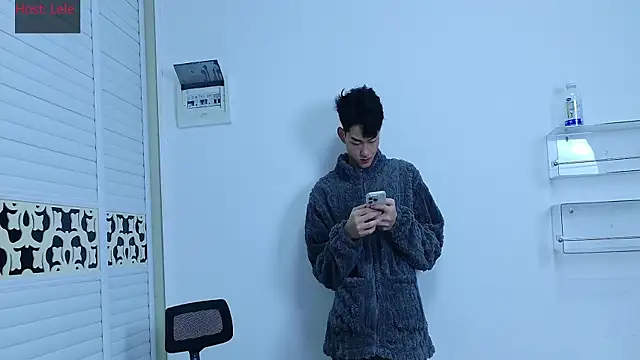 sexyboy-lele online show from October 22, 11:10 am