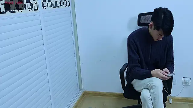 sexyboy-lele online show from October 24, 12:45 pm