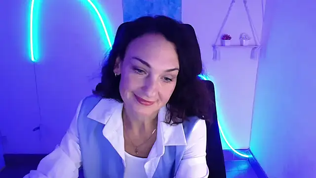 Snapshot of Rosie_Rosee chatting on October 18, 11:33 am Rosie Rosee online show from October 18, 11:33 am