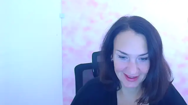 Rosie Rosee online show from December 19, 6:31 am