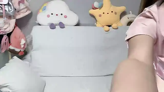 Snapshot of xiaoguaiss chatting on October 22, 5:13 pm xiaoguaiss online show from October 22, 5:13 pm